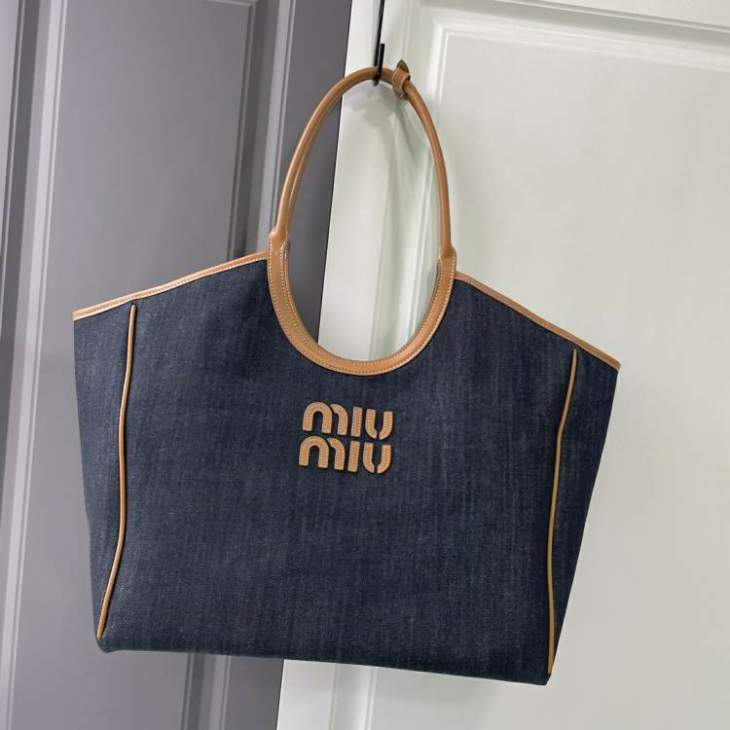 Picture of Miu Miu Handbags _SKUfw184962384fw